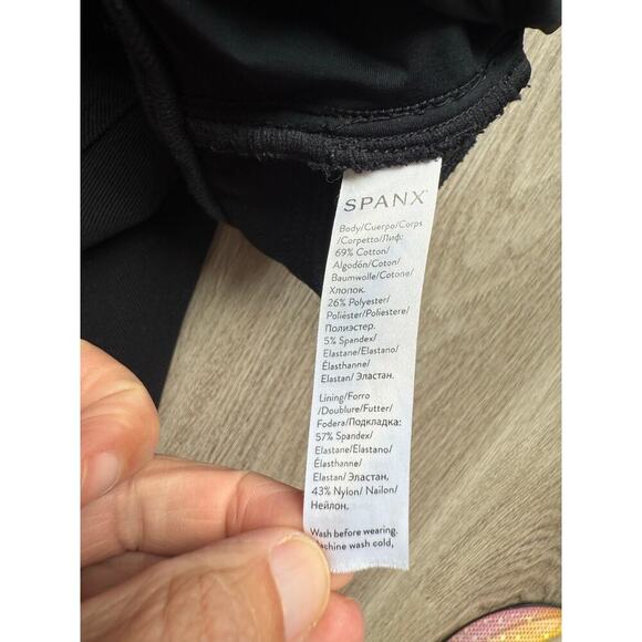 SPANX Women's Legging Pants, Black, Size Small - Picture 7 of 7